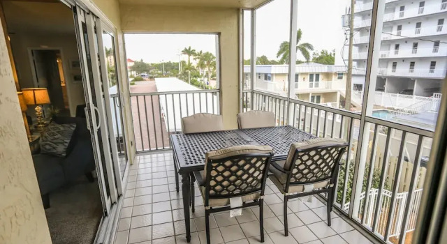 Sand Caper 208, Забронировать Отель Отели Fort Myers Area с парковкой, Парковка