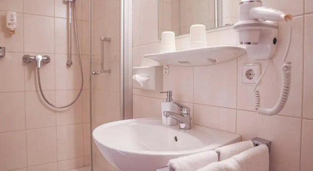 Номер Standard Hotel-Gasthaus Goldener Engel