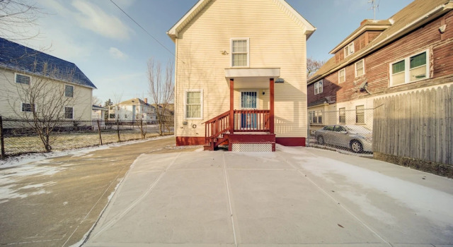 Charming Cleveland Home: 5 Mi to Downtown!, Book Feriehus Sommerhuse i Cleveland Heights, Hytte