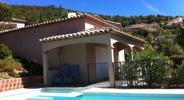 Spacious Villa With Panoramic Views, Located in the Provence, Забронировать Вилла Виллы Ла-Лонд-ле-Мор, рядом с Поле для гольфа Valcros, Вилла