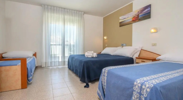 Четырёхместный номер Standard Hotel Villa Lina