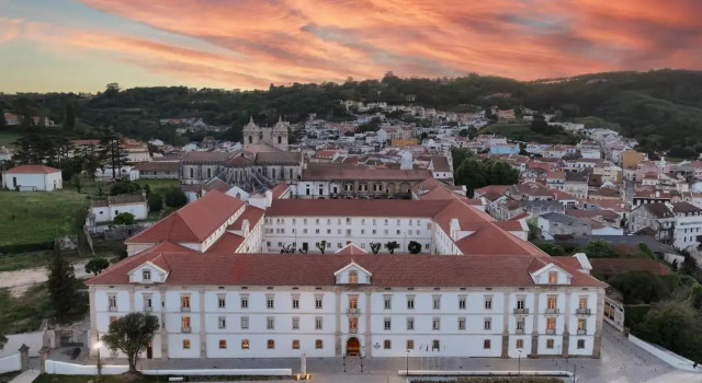 Montebelo Mosteiro de Alcobaca Historic Hotel, Rezervovat Hotel Hotely v Oeste s parkováním, Parkování