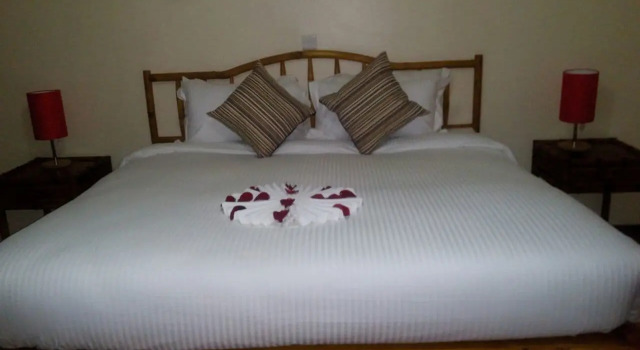 Peaks Hotel Limited, Buchen Sie Hotel Nanyuki Laikipia
