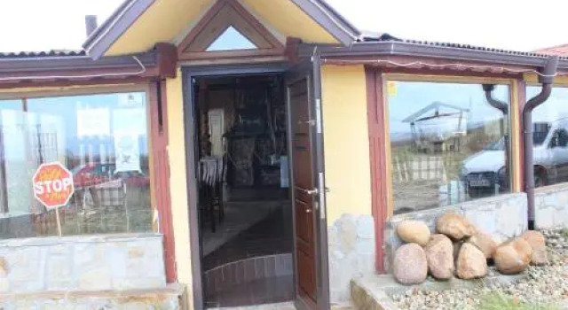 Guest House Qzovir Malo Buchino, Réserver Maison d'hôtes Malo Buchino 