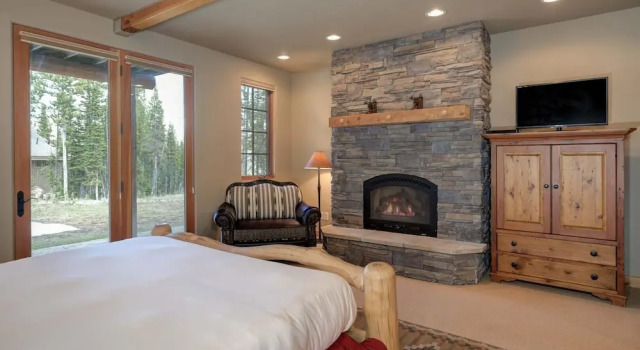 38a Cowboy Heaven 4 Bedroom Home by Moonlight Basin Lodging, Buchen Sie Ferienhaus Big Sky Montana