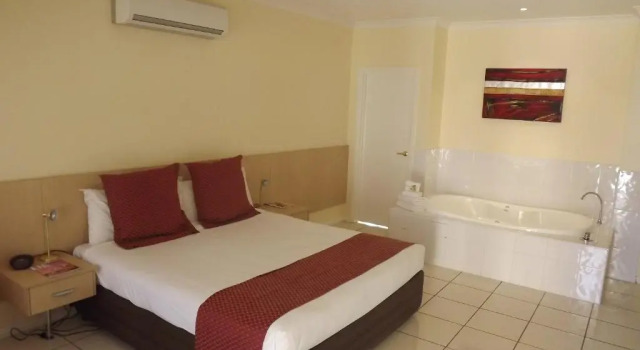 Люкс Deluxe Best Western Chaffey Motor Inn