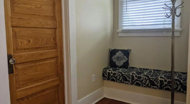 Коттедж Courtyard Hideaway