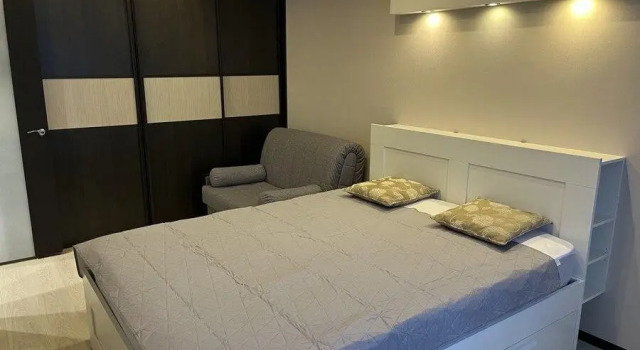 Gostim Posutochno on Alexander Logunov Street, Prenota Appartamento Hotel a Tyumen Region con parcheggio, Parcheggio