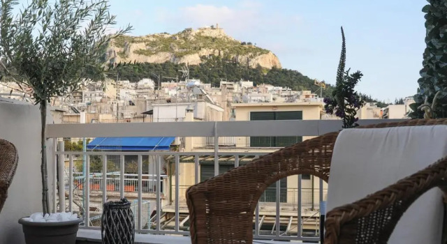 Апартаменты Top of the city Central studio with Acropolis View