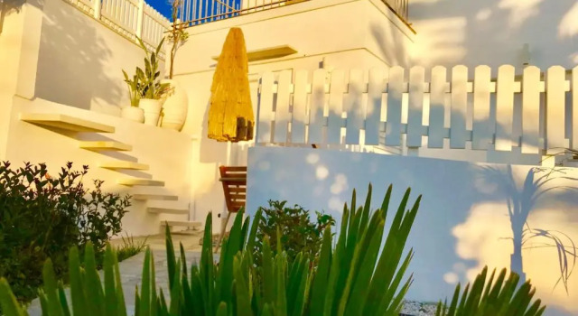 Studio Almyrida Sands