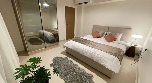 Marassi 1 bedroom with garden in marina, Prenota Appartamento Hotel a North Coast con parcheggio, Parcheggio