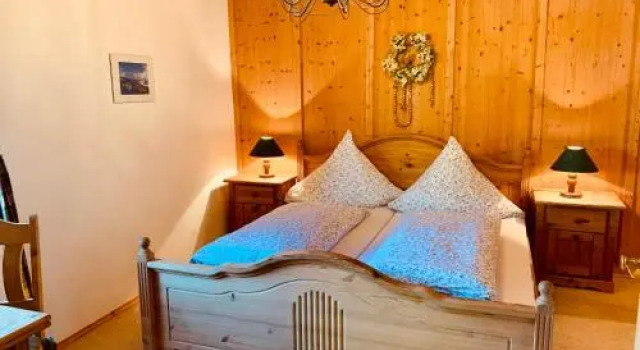 Landhaus Tannenhof, Rezervați Casă de vacanță Lind Vulkan Eifel