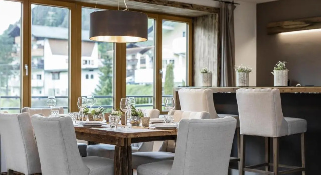 Апартаменты с 3 комнатами Ahorn Chalet Mittelberg