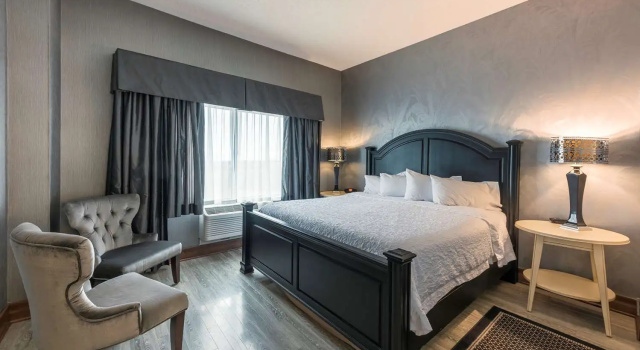 Двухместный люкс с 2 комнатами Hampton Inn Sydney