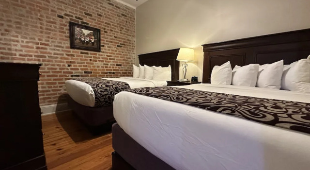Люкс Inn on St. Peter, a French Quarter Guest Houses Property