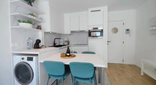 Апартаменты Nieuw modern appartement vlakbij strand