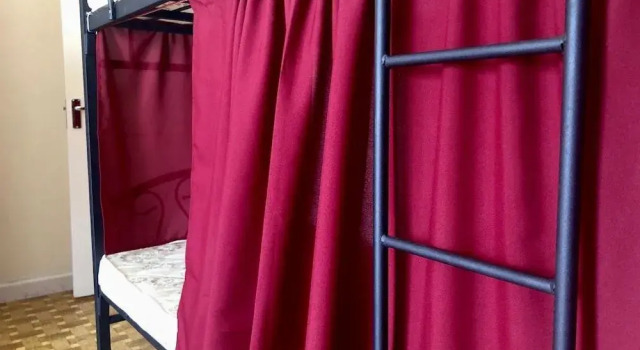 Friends House Hostel, Забронировать Хостел Хостелы Эмирата Дубая, рядом с Дубайский аквариум, Хостел