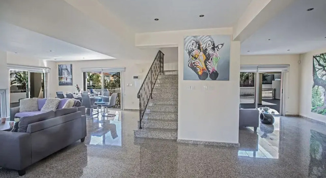 Luxury Villa in Cyprus near Beach, Protaras Villa 1255, Boek Villa Hotels in Protaras met parkeren, in de buurt van Neolithic Settlement, Parkeren