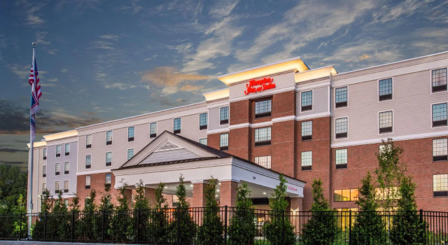 Hampton Inn & Suites Yonkers - Westchester, Buchen Sie Hotel Yonkers Westchester County