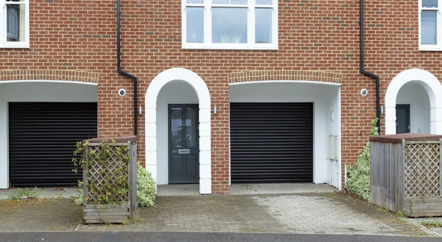 Immaculate Central Windsor Town House