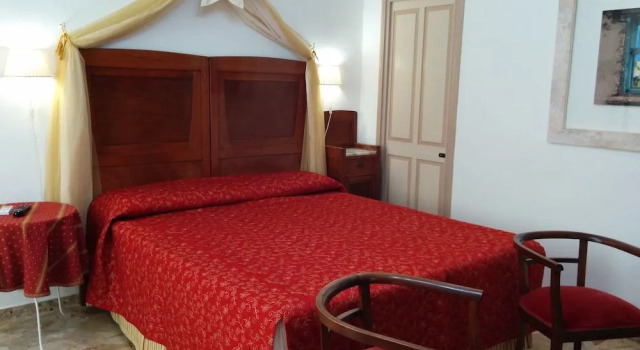 B&B Principessa Maria, Book Bed and Breakfast Hoteller i Diso med parkering, Parkering