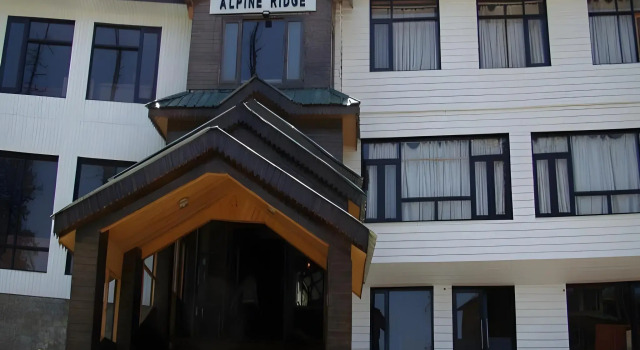 Hotel Alpine Ridge, Забронировать Отель Гульмарг Jammu & Kashmir Ski
