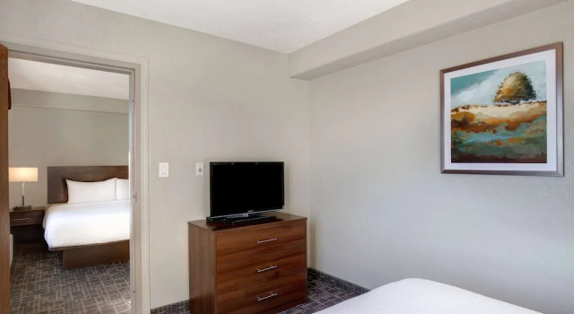 Люкс c 1 комнатой Days Inn & Suites by Wyndham Yorkton