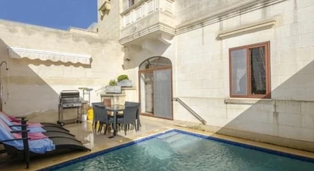 Ġellewża, Varaa Hotelli Xaghra Gozo