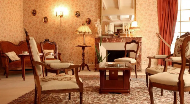 Коттедж с 5 комнатами Les Belles Dormantes