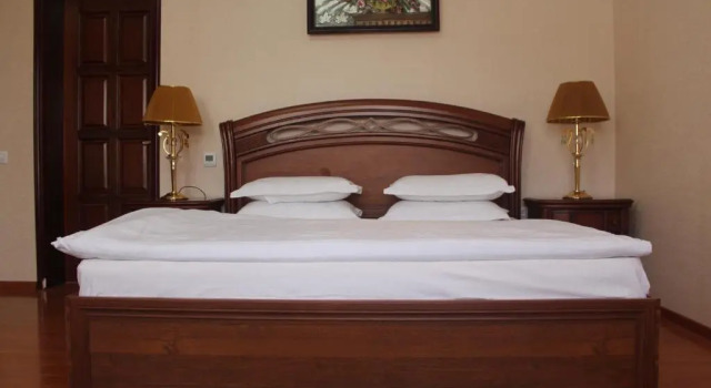 Hello Dushanbe Hostel, Prenota Ostello Hotel economici a Dušhanbe