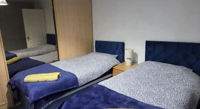 3 Bedroom House Ideal for Contractors Sleeps 6, Забронировать Дом для отпуска Виллы Стратклайда, Вилла