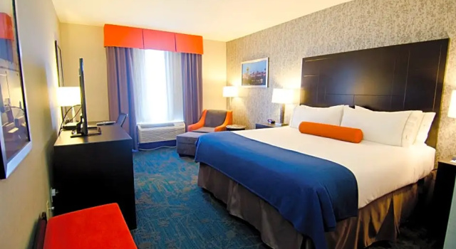 Двухместный номер Standard Holiday Inn Express Hotel & Suites Knoxville by IHG