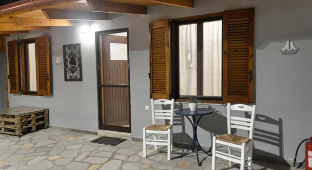 Waterfront studio Nea Iraklitsa