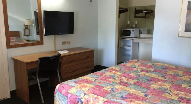 Flamingo Inn