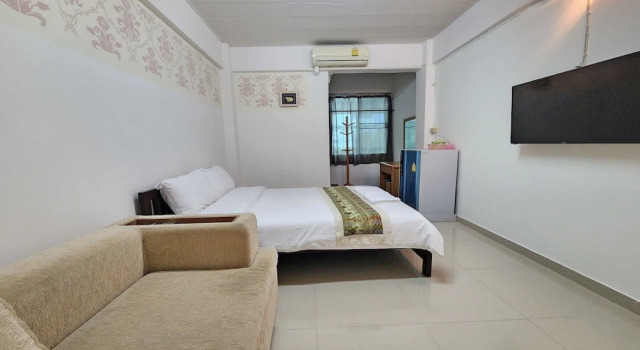 Green Apartment Kaset