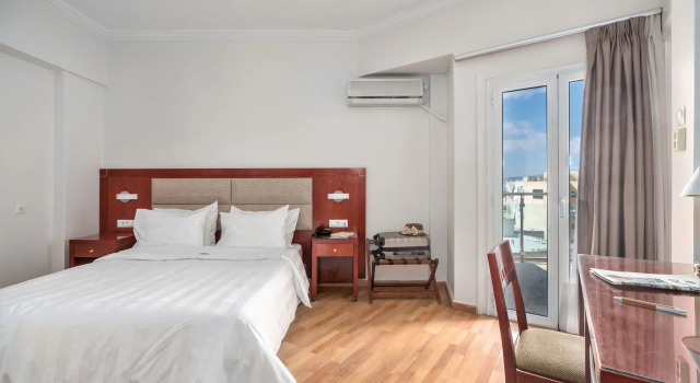 Двухместный номер с балконом Attalos Hotel