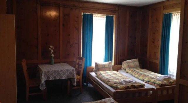 Четырёхместный номер Standard Hotel Quellenhof