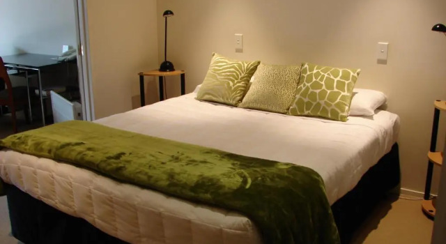 Апартаменты c 1 комнатой с частичным видом на море Pavilion Beachfront Apartments