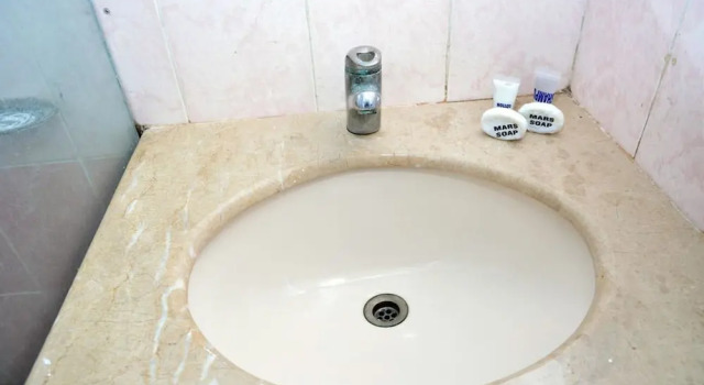 Camera Standard Mars Hotel Lahore