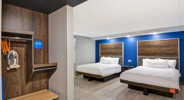Четырёхместный номер Standard Tru by Hilton Syracuse North Airport Area