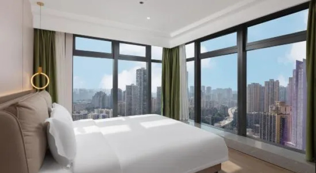 Двухместный люкс с видом на город Ouchen High altitude River View Hotel(North Binyi Road Branch of Guanyinqiao Pedestrian Street)