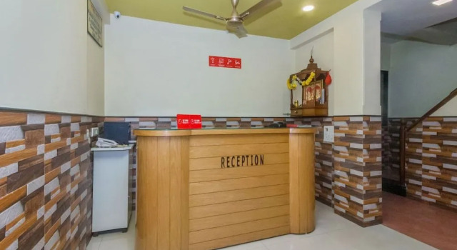OYO 22048 Trio Hotel