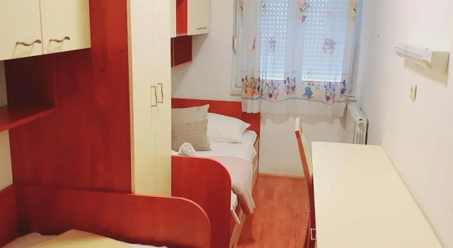 Апартаменты Comfort Lilly - spacious 3 bedroom apartment