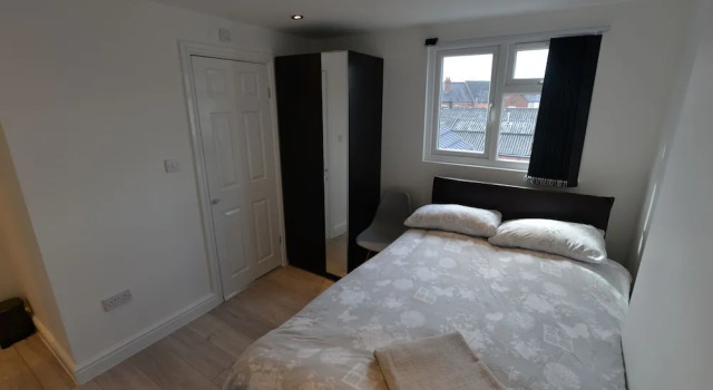 Inviting Holiday Home in Coventry near Coventry University, Varaa Hotelli Coventry West Midlands