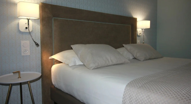 Номер Comfort Logis Hôtel Lodge La Valette