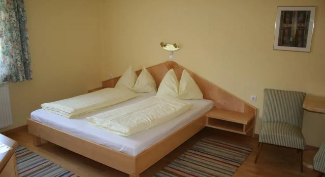 Hotel Restaurant Thadeushof, Забронировать Отель Отели Техельсберг-ам-Вёртер-Зе с бассейном, Бассейн
