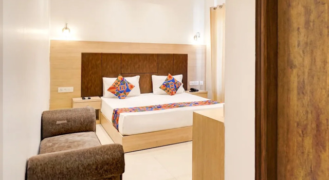 Fabhotel Interglobe Oasis, Забронировать Отель Гургаон Gurgaon Region, рядом с Улица Гольф-Корс-роуд