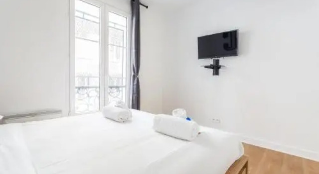 Home Suite Home Sentier-Reaumur I, Забронировать Отель Париж Иль-де-Франс, рядом с Станция метро Rambuteau