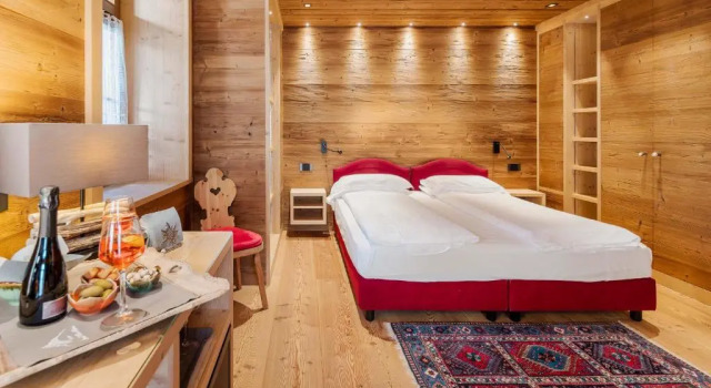 Полулюкс Hotel Villa Alpina ***S
