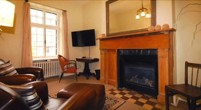 Люкс с балконом Frontenac Club Inn